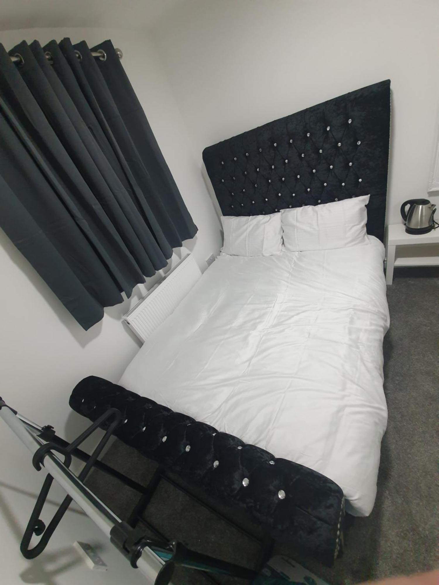 Beautiful Rooms Shaw St And Pine St Bury  Eksteriør bilde